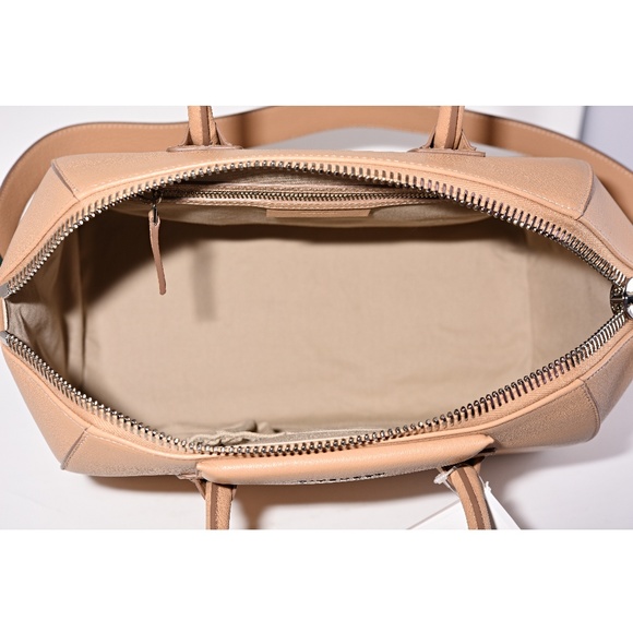 Givenchy Medium Antigona Light Beige Leather Bag - Picture 6 of 8